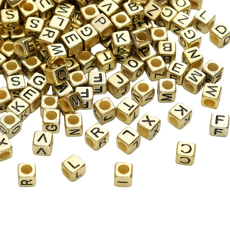 50 pz 6mm Cubo Quadrato Acrilico Fai da Te Perline Lettere Alfabeto A-Z Lettere Inglesi Per Braccialetto Collana Gioielli