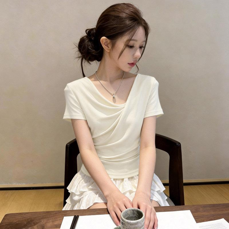 Light and mature style Irregular short-sleeved women's summer temperament Swinging collar bottoming top Waist pleated Spice girl style T-shirt inside