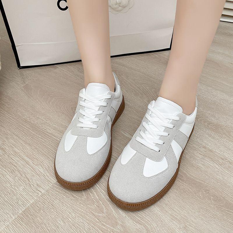 Flat-bottomed autumn casual versatile new retro little white shoes sneakers women