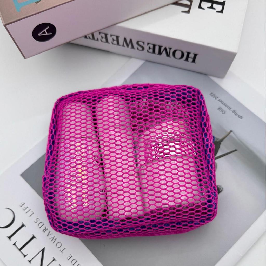 Dopamine Grid Tofu Lipstick Pouch: Large Capacity Travel Makeup Bag
