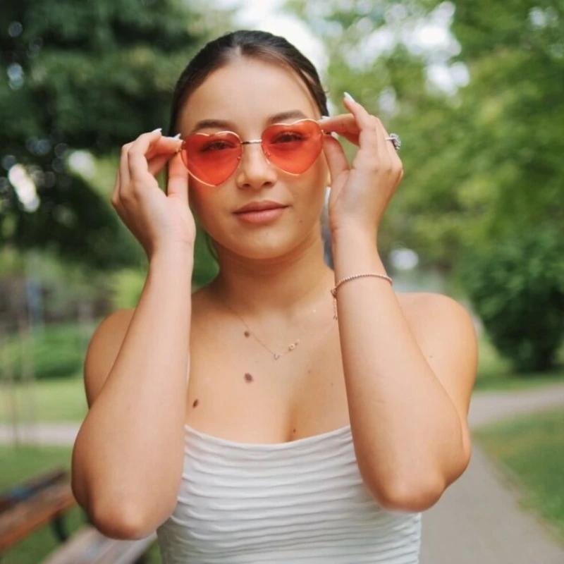 Damskie Różowe Okulary Przeciwsłoneczne w Kształcie Serca Kobiety Dziewczyna Lolita Metalowa Oprawka Okulary Podróżne Modne Damskie Okulary Przeciwsłoneczne gafas de sol
