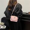 Textured Rhombus Messenger Bag Chain Women's Bag New Fashion Commuter Bucket Bag