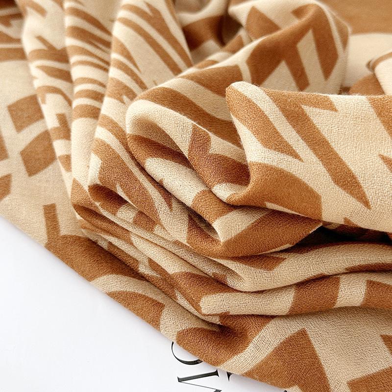 Classic High-end Simple Letter Print Scarf Women's Fashion Age-reducing Temperament Photography with Shawl