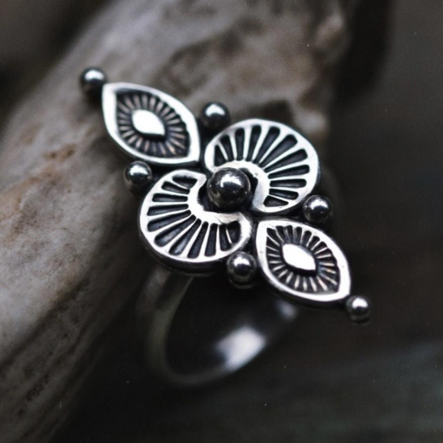 2025 Retro Carved Ethnic Flower Ring - Imitation Thai Silver Women's Jewelry