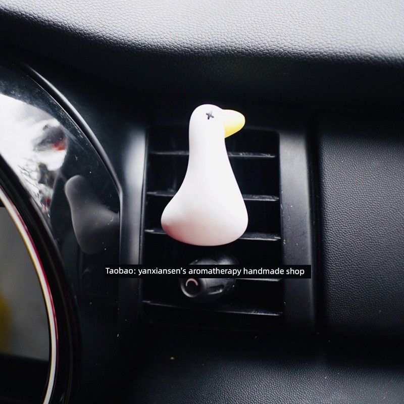 Cute Baby Crocodile Big Goose Goose Big Flower Trendy Cartoon Auto Perfume Fragrant Stone Automobile Aromatherapy Air Outlet Clip Big Goose (Free 2ml Essential Oil)