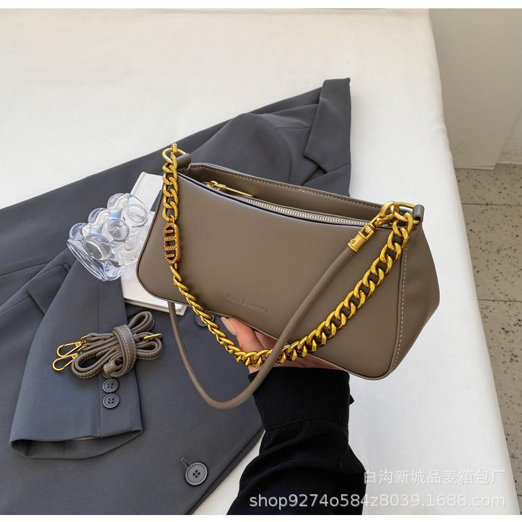 Foreign style chain small bag women's 2025 new autumn and winter fashion trendy messenger bag niche design texture shoulder women's bag