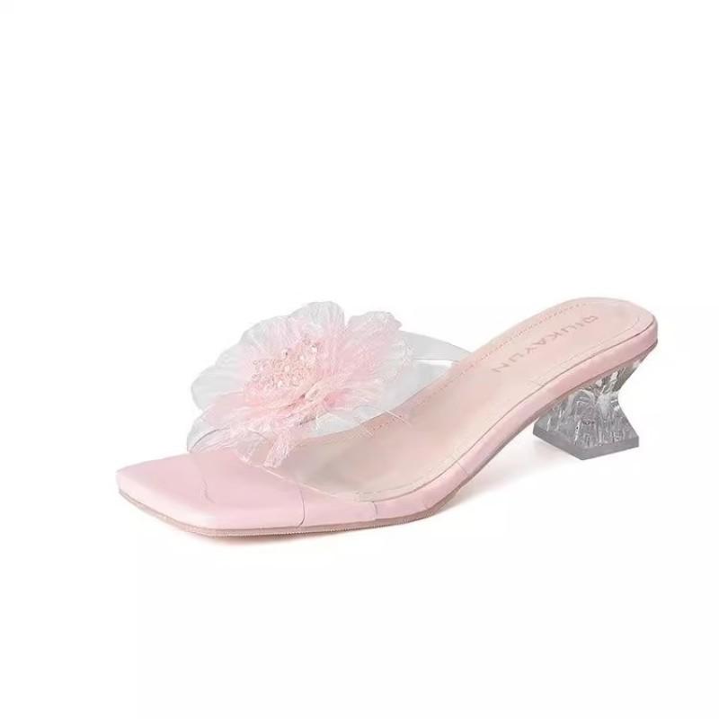 Spring new transparent crystal cool slippers women's thick heel rhinestone outer wear beaded one-word drag