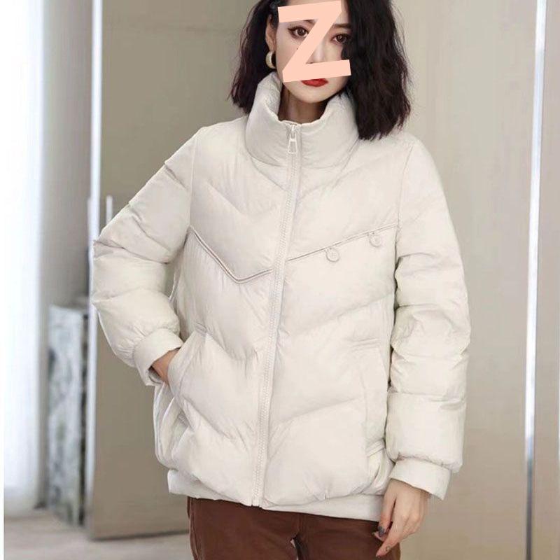 

Женский пуховик короткий красный в корейском стиле со стойкой и застежкой на две пуговицы. S (80-120 jin) грязно-белый