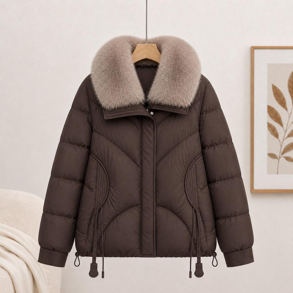 Winter European black cotton-padded jacket for women, small man, new style, fashionable big fur collar short cotton-padded jacket