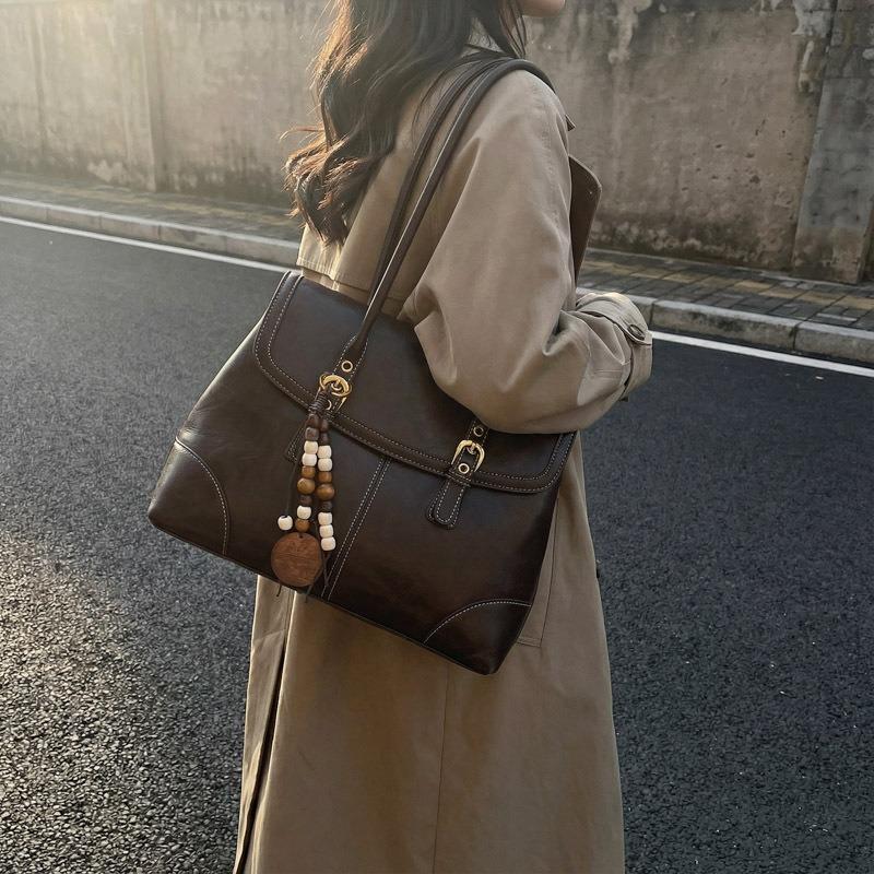 Korean Commuting Briefcase Retro Versatile Single Shoulder Underarm Bag for Women 2026 New Fashiable Hand-held Tote Bag