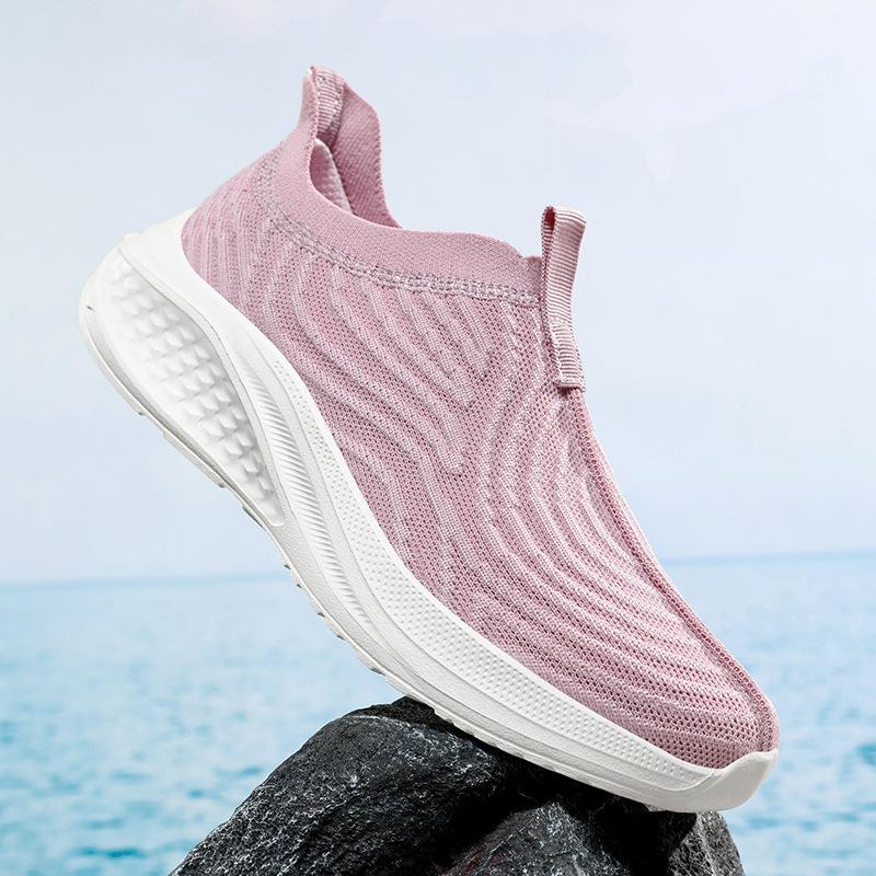 

Couple one-pedal little white shoes 2025 spring new lightweight men s shoes fly-woven breathable sports and leisure shoes 41