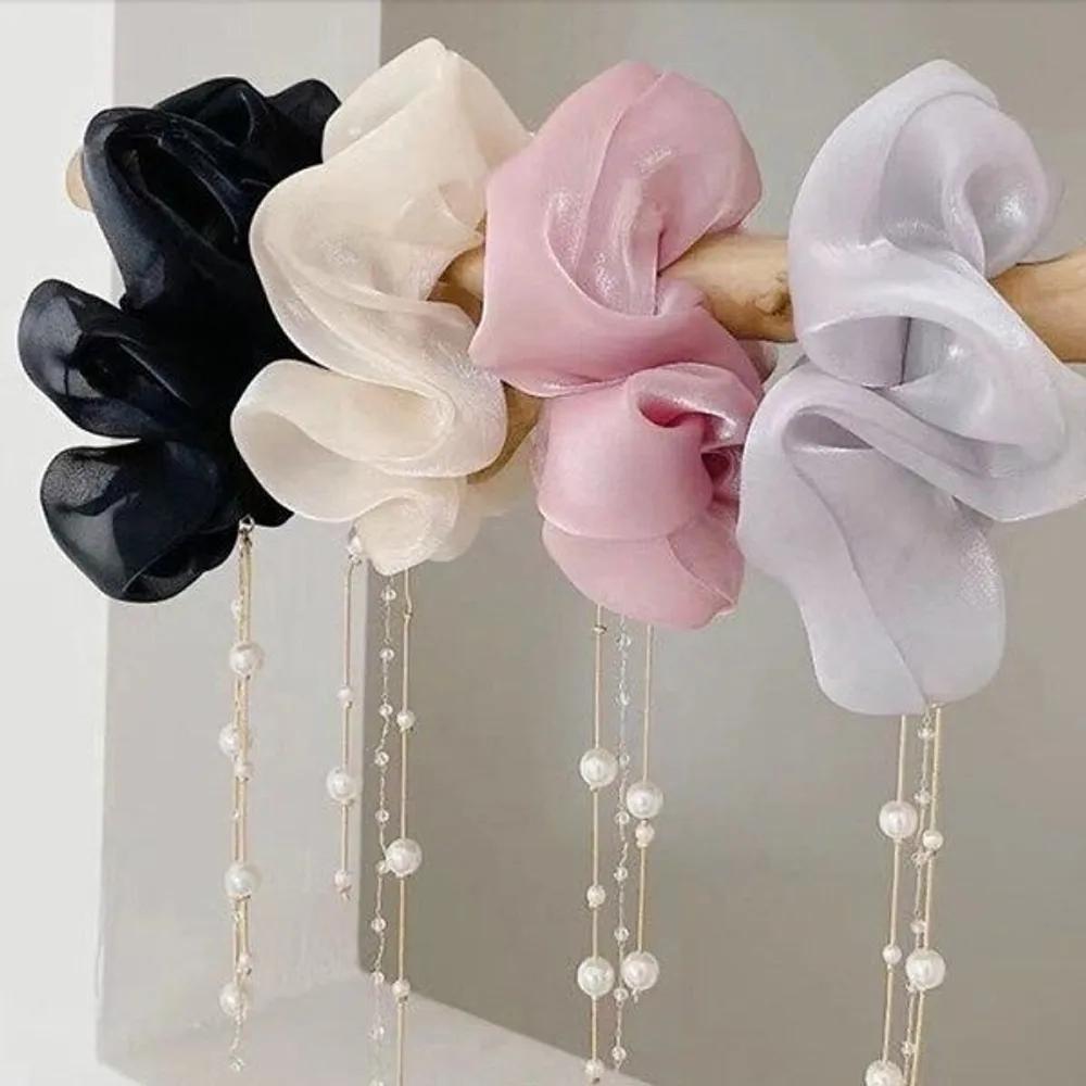 Pearl Scrunchie 4-Piece Set Pearl Hair Ties Silk Scrunchies Tight Hair Ties