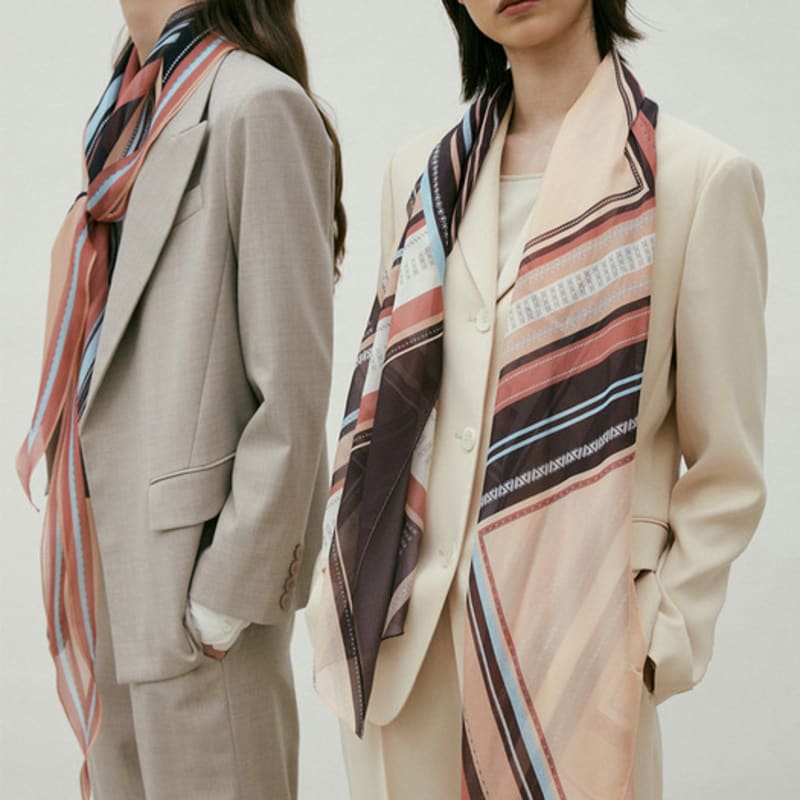 Saint Luxure Silk Long Scarf Hopper SL21FLNHP