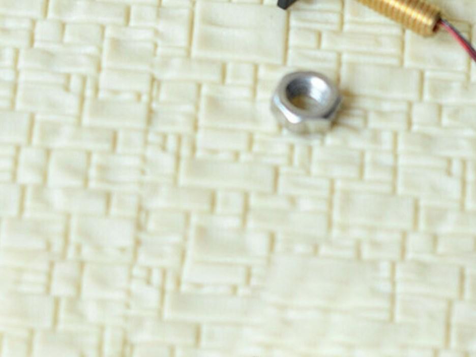 HO Scale Railroad Accessories Set of 4 LED Yard Lamps Designed To Fit Street Stations with Metal Bodies and Voltage Adaptability