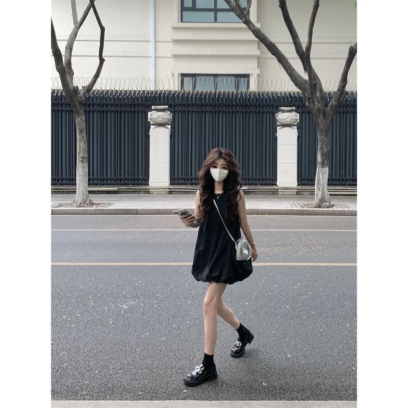 

Kumikumi Sweet Back Cut Out Vest Dress Women s Summer Age-Reducing Chic Black Bud Skirt Short Skirt Black One size