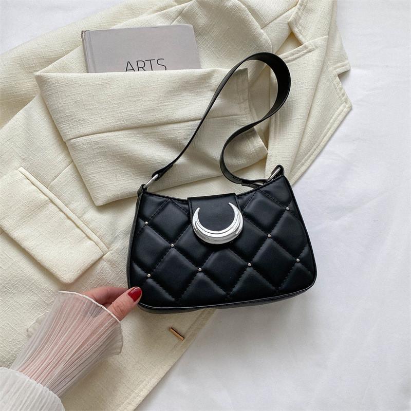 

Chic Fashionable Pu Leather Small Square Bag For Women Ideal For Daily Use