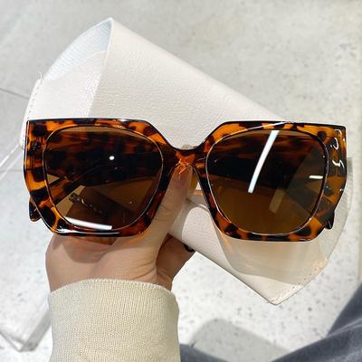 New Vintage Square Sunglasses Women Oversized Rectangle Sun Glasses Women Brand Designer Eyewear UV400 Oculos De Sol