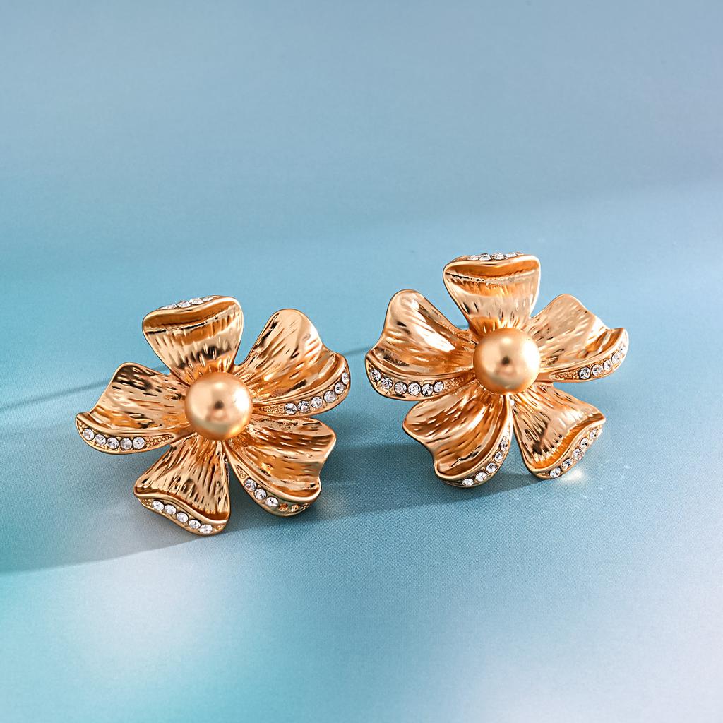 European and American original metal wind spray paint flower silver needle earrings heavy industry personalized earrings niche petal earrings women