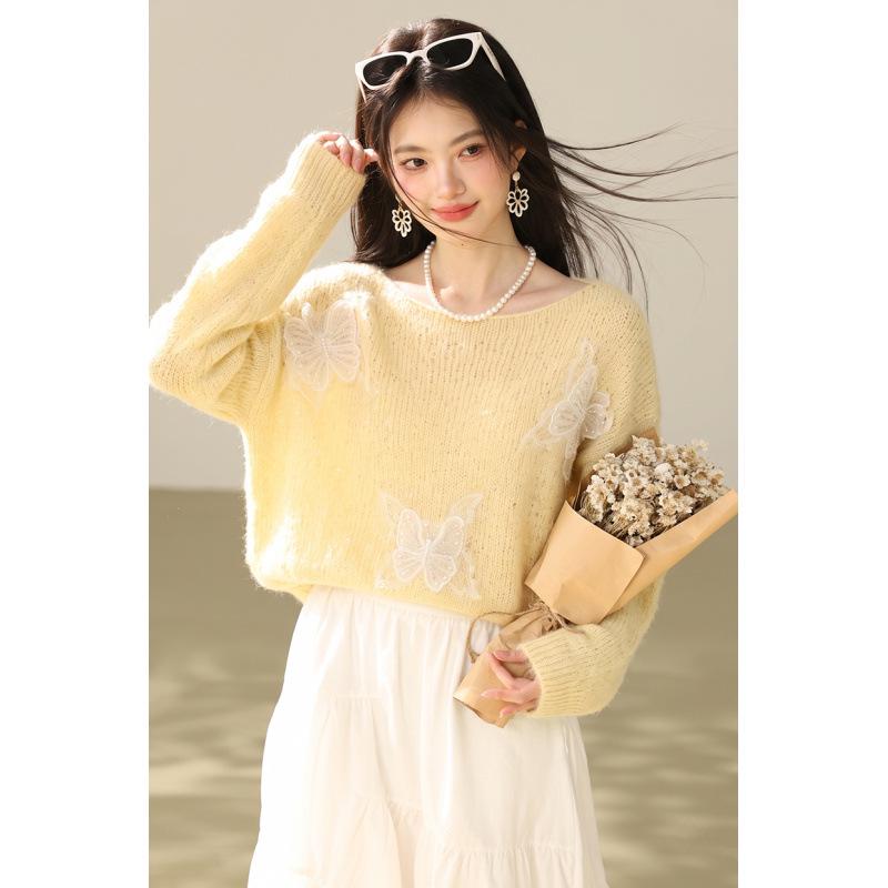 Women's Long-Sleeve Butterfly Bead Knit Sweater - Soft, Unique, and Elegant for Autumn/Winter