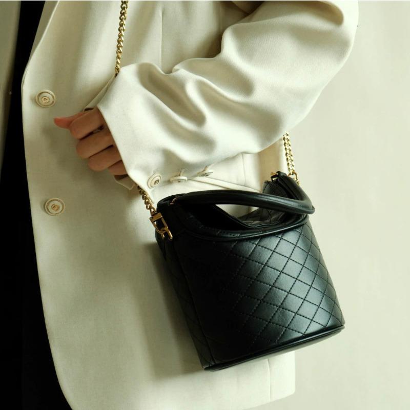 New Leather Bucket Bag Classic High-end Sense Versatile Diamond Chain Fashion Messenger Women's Bag