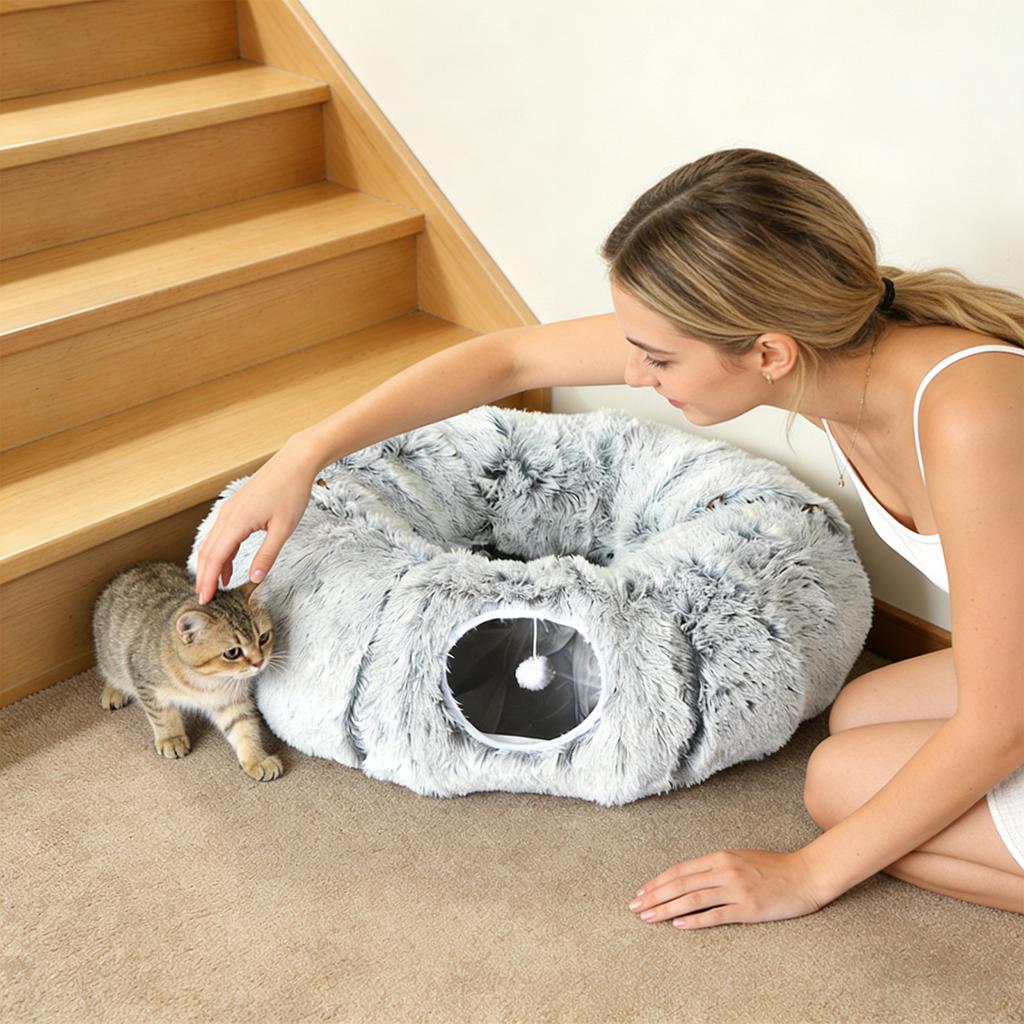 Plush Foldable Donut Cats Tunnel - Warm PV Fleece Cats Cave With Hanging Pom-Pom Toy, Self-Entertaining Pet Hideout & Rest Bed For Cats