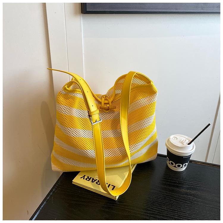 2025 New Niche Shoulder Bag High-end Fashion Striped Portable Messenger Versatile Tote Bag