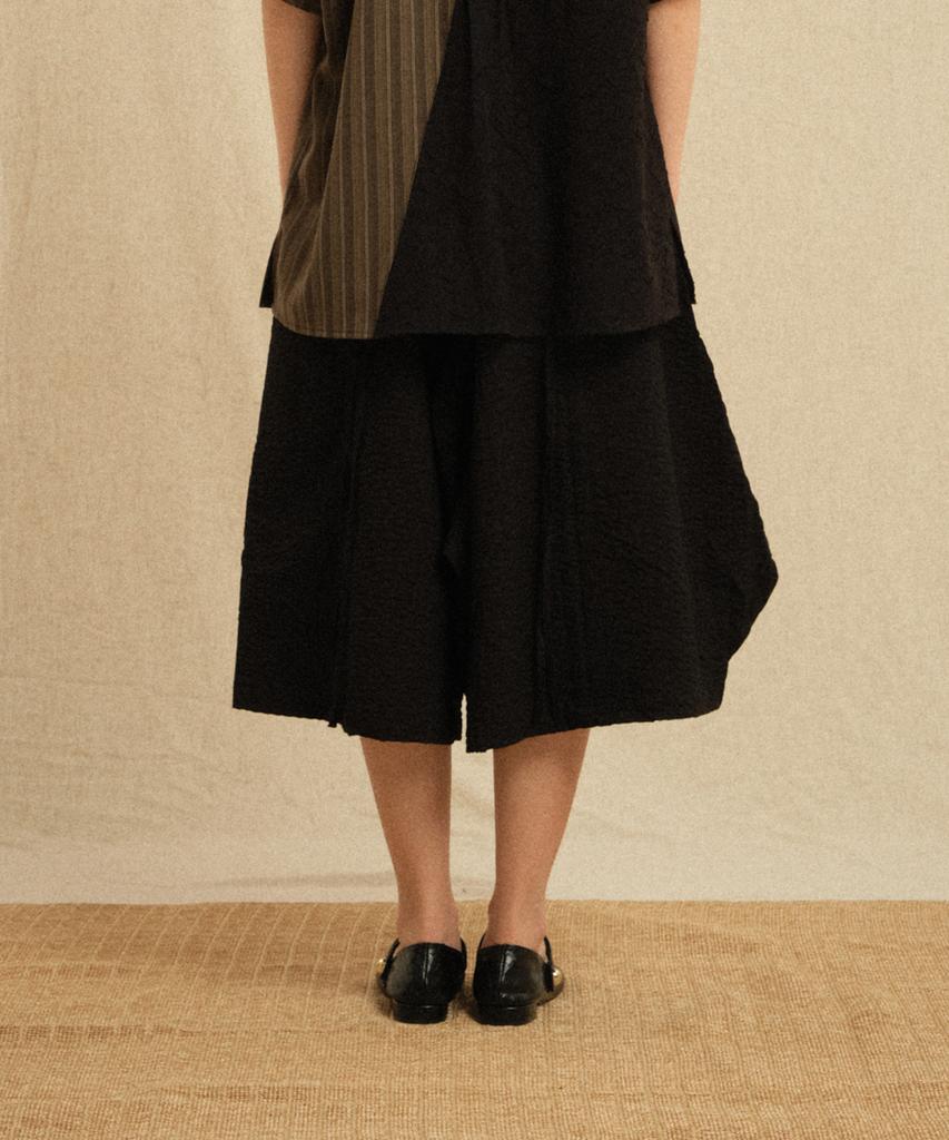 Lekyulli Shirring Skirt Pants Black