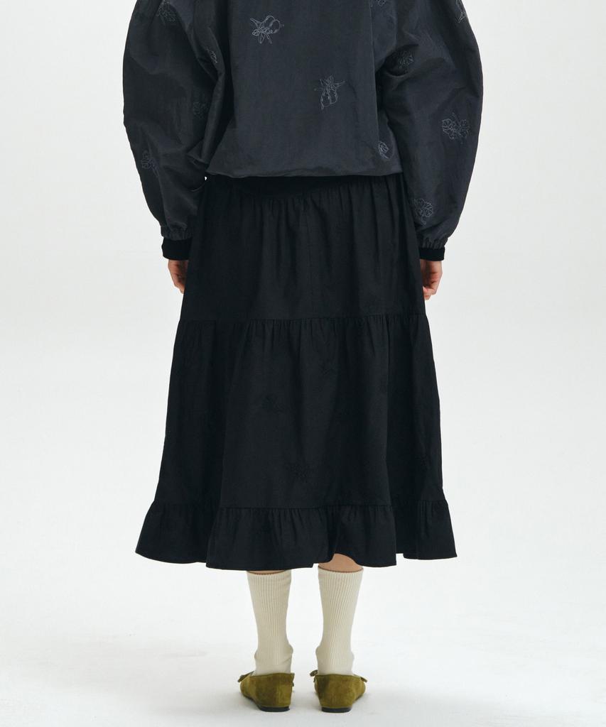 Mais Embroidered Shirred Tiered Maxi Skirt / Black