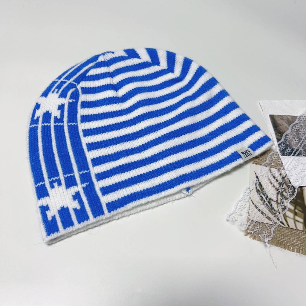 Autumn and winter striped knitted hat for men and women versatile star jacquard cold hat fashion wool hat outdoor