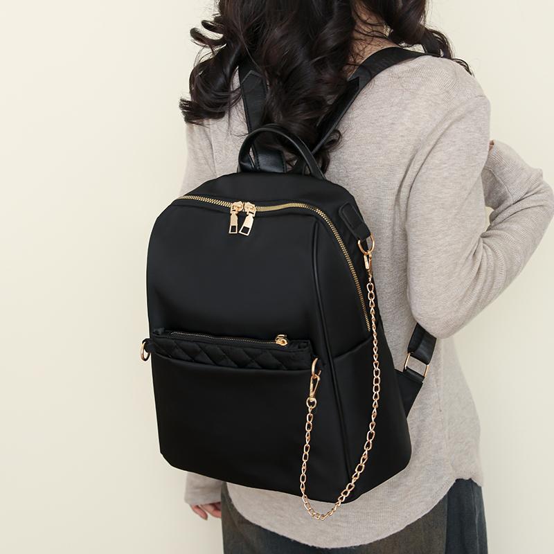 Женский однотонный рюкзак для путешествий с цепочками — фото 9