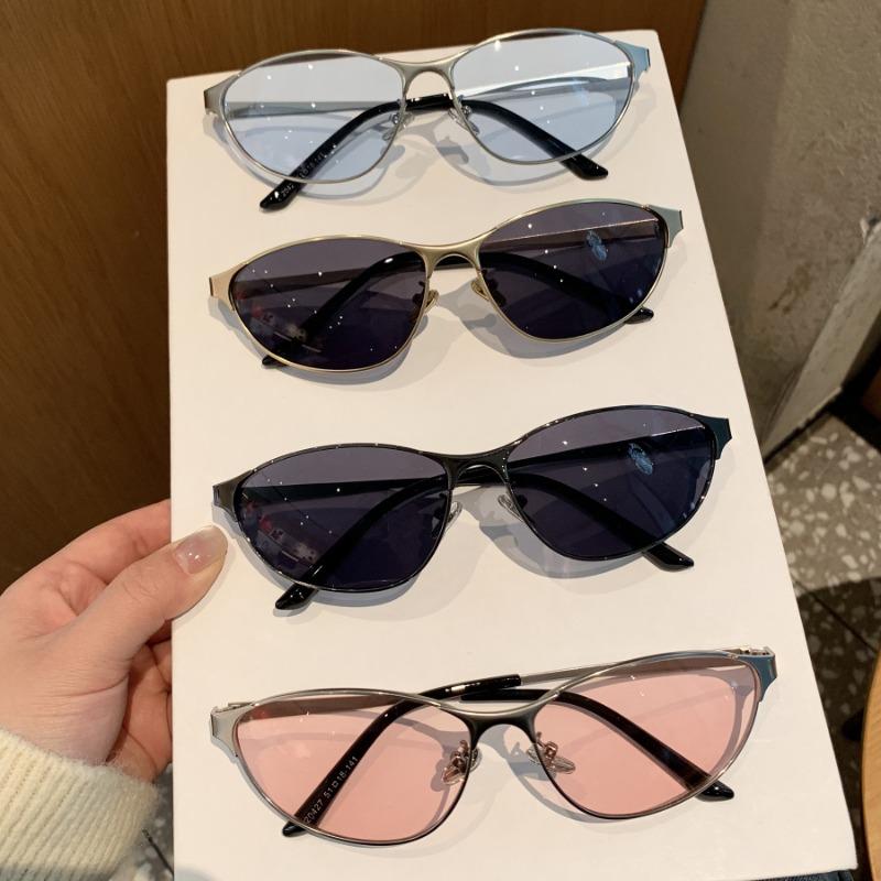 Trendy Small Frame Cat Eye Sunglasses Y2K Street Style Sunglasses Outdoor Men Women Fashion Outdoor Glasses Full Frame Silver Frame Light Blue Goggle