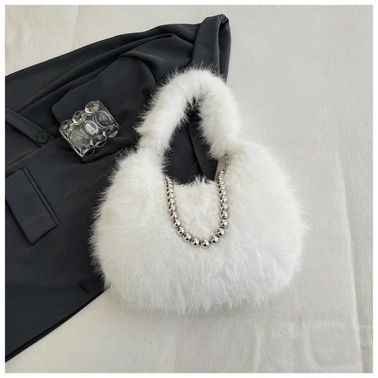 

Осенью и зимой новый стиль меховых плечевых бусин прочные универсальные популярные модные сумки