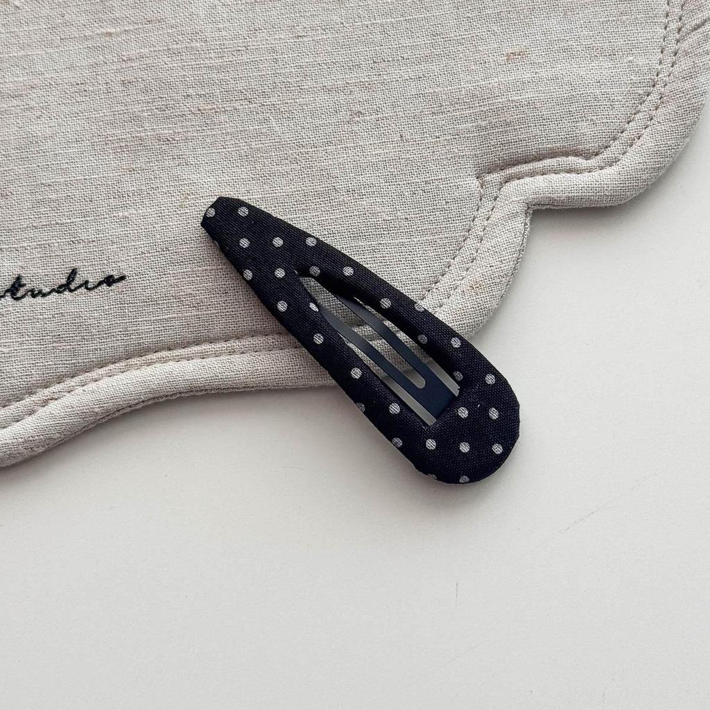 Versatile Black & White Polka Dot Triangle Hair Clip for Side Bangs & Forehead