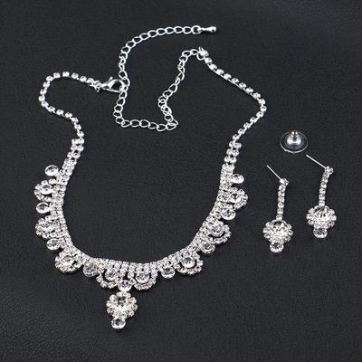 Accessoires, Hochzeitsfotografie-Accessoires, zweiteiliges Set, modisches Klauenketten-Set mit Strasssteinen und Sonnenblumen-Halskette und Ohrringen für Damen