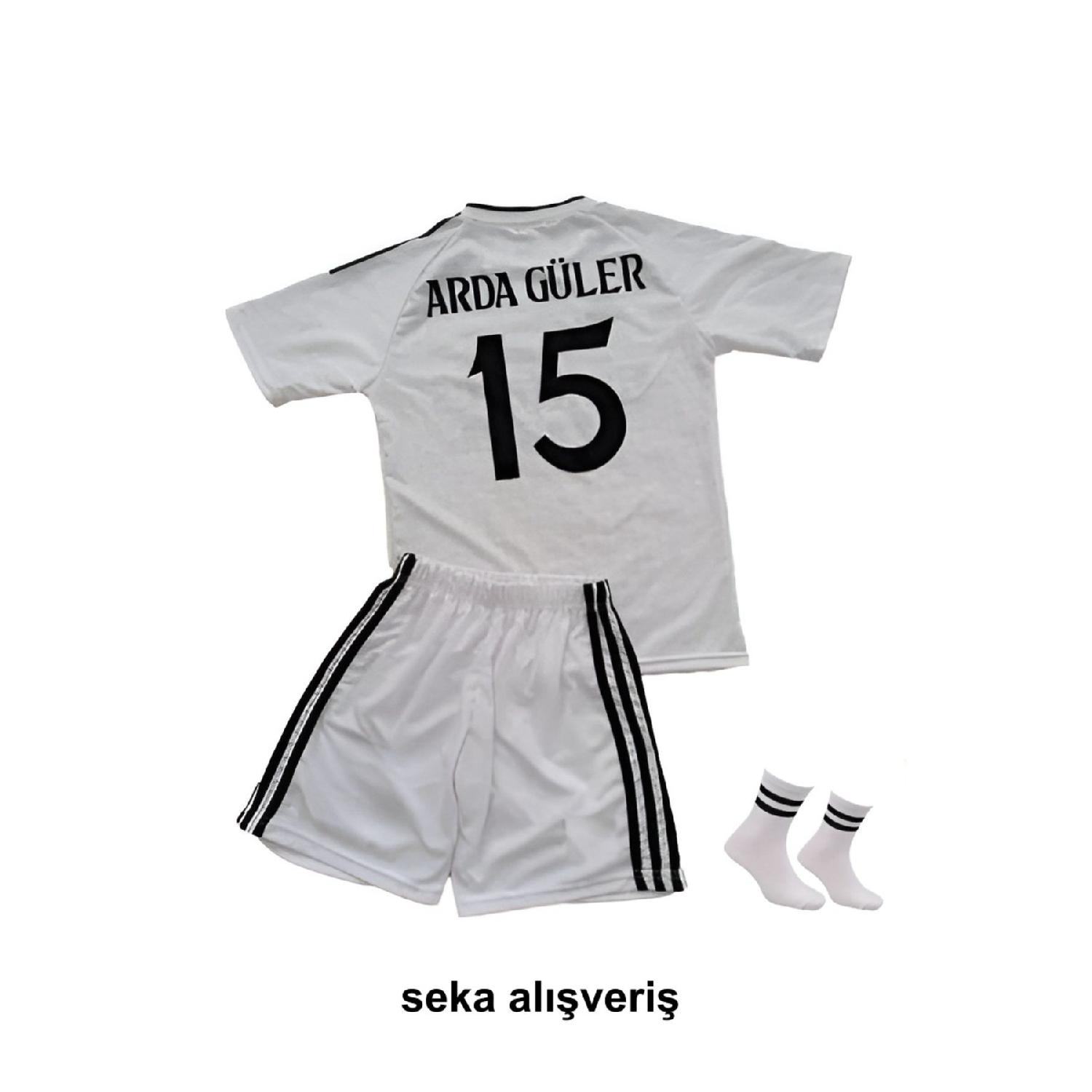 

Белый футбольный комплект из трех предметов нового сезона Arda G..ler 15 Real-Madridd (джерси, шорты и носки) 3-4 Yaş белый