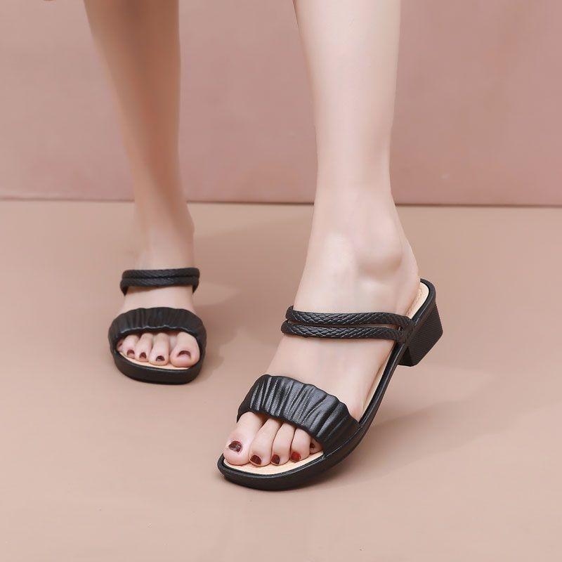 New Summer Women's Non-Slip Thick Sole Beach Sandals Fashion Soft Sole Casual Home Slippers
