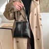 Large Capacity Chinese Style Crossbody Bag Elegant Vintage Women's Handbag  Shopping