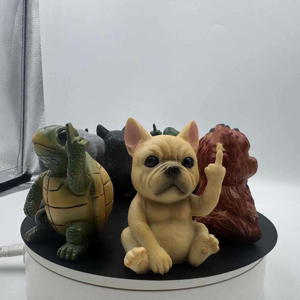 Fun Middle Finger Mini Animal Statue Mini Dog Cat Frog Cute Animal Home Office Desktop Decoration Accessories Model Decor