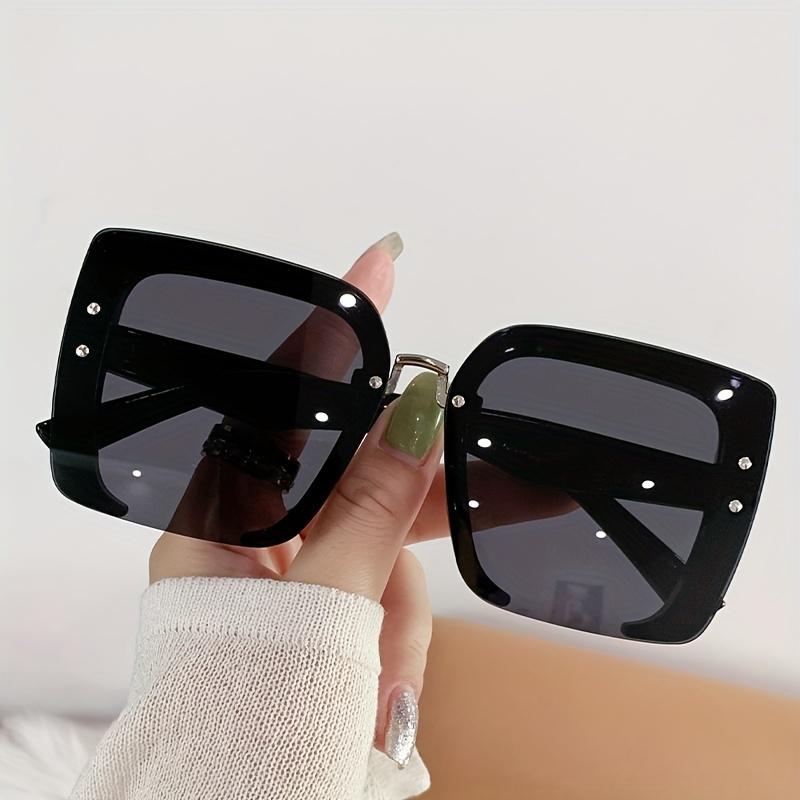1 Pair Of High-End Sense Ins Style Sunglasses Classic Design Sense Retro Women'S Gradient Tone Sunglasses