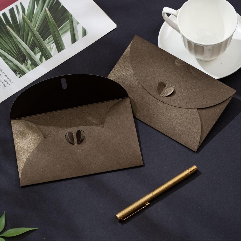 Heart-shaped Clasp Business Invitation Envelope with Custom Hot Stamping