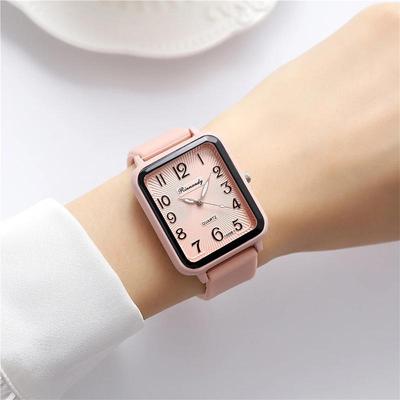 Neue Silikon Mode Einfache Quarz Armbanduhren Weibliche Uhr Frauen Uhr Qualitäten Schwarz Paar Quadratische Frauen Uhren Quarzuhr Weißes Armband