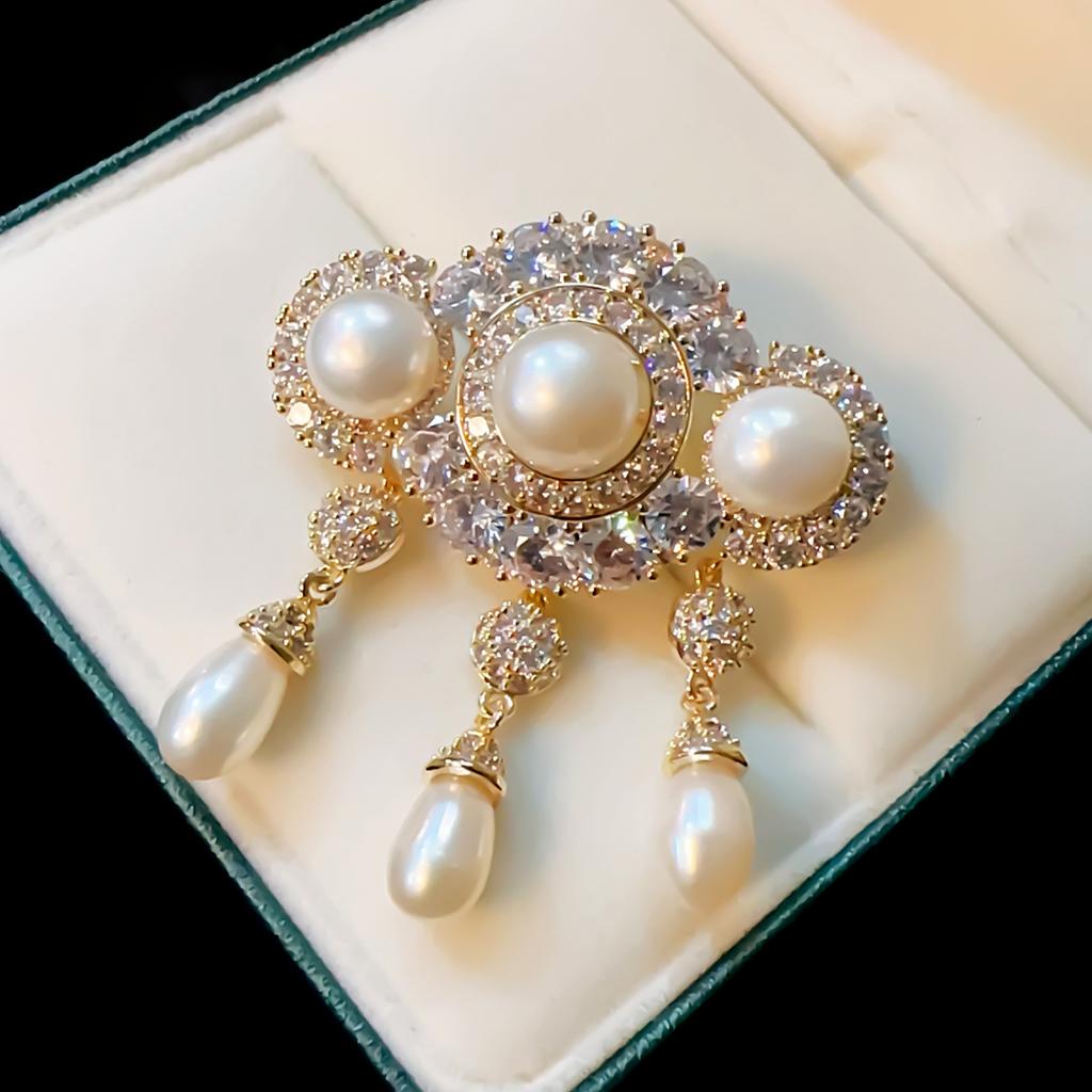 SUYU Fashion Corsage Tassel Cubic Zirconia Imitation Zircon Suit Coat Clothing Accessories Brooch Brooch