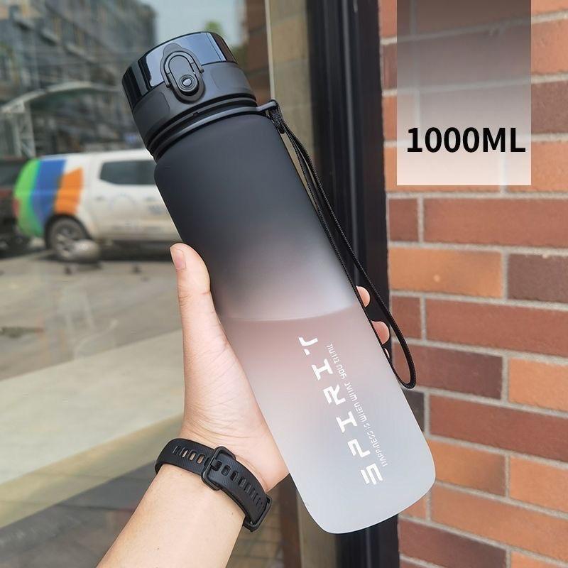 

2026 New Sports Water Bottle for Men Large Capacity Summer Portable High Temperature Resistant Fitness Jug for Outdoor Students 1000ml