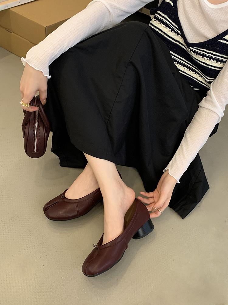 Fashion Tabi Ninja Shoes Woman Microfiber Leather Comfy Mid Heel Split Toe Soft Bottom Loafers Brief Ladies Trotter Moccasins 2025 New