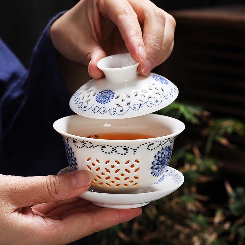 Haofeng Honeycomb Blue and White Porcelain Tea Set