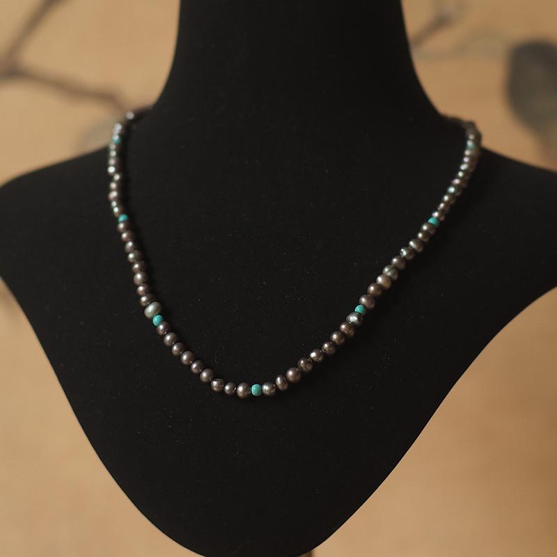 

Natural Grey Pearl Bead Necklace with Green Pine Vintage Fashion Personality Sea Pearl Niche Versatile European and American Style