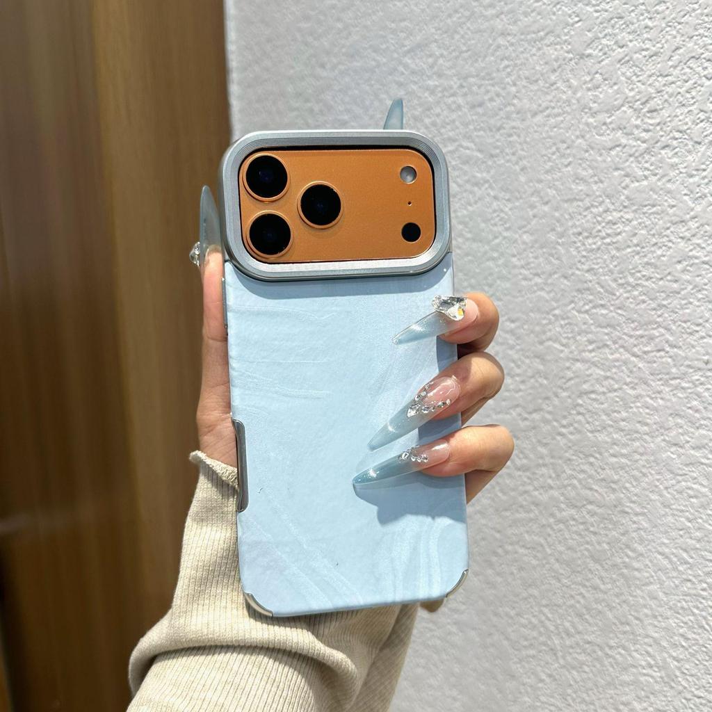 Trendy Large Hole Ripple Phone Case for Apple 17 Pro Max - Creative Protective Case for Models 16/17 and 11/12