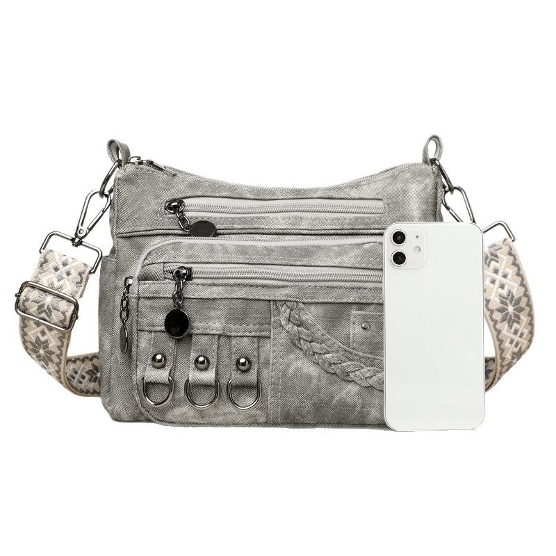 New Fashionable Large Space Woven Messenger Bag Simple Multi-compartment Soft Leather Large Capacity Women's Bag