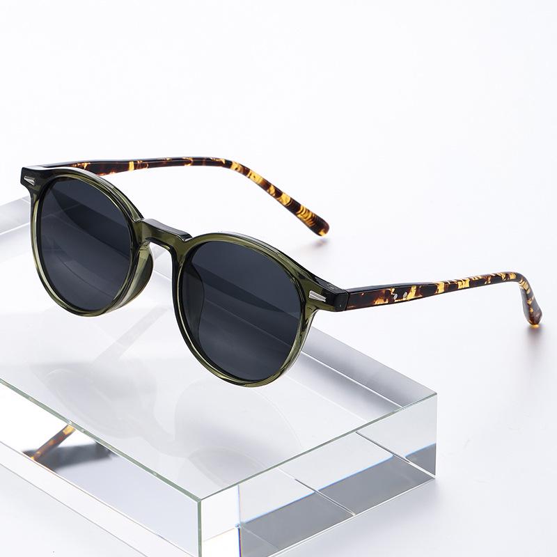 Unisex Small Round Celebrity Style Sunglasses with UV Protection for Outdoor Driving