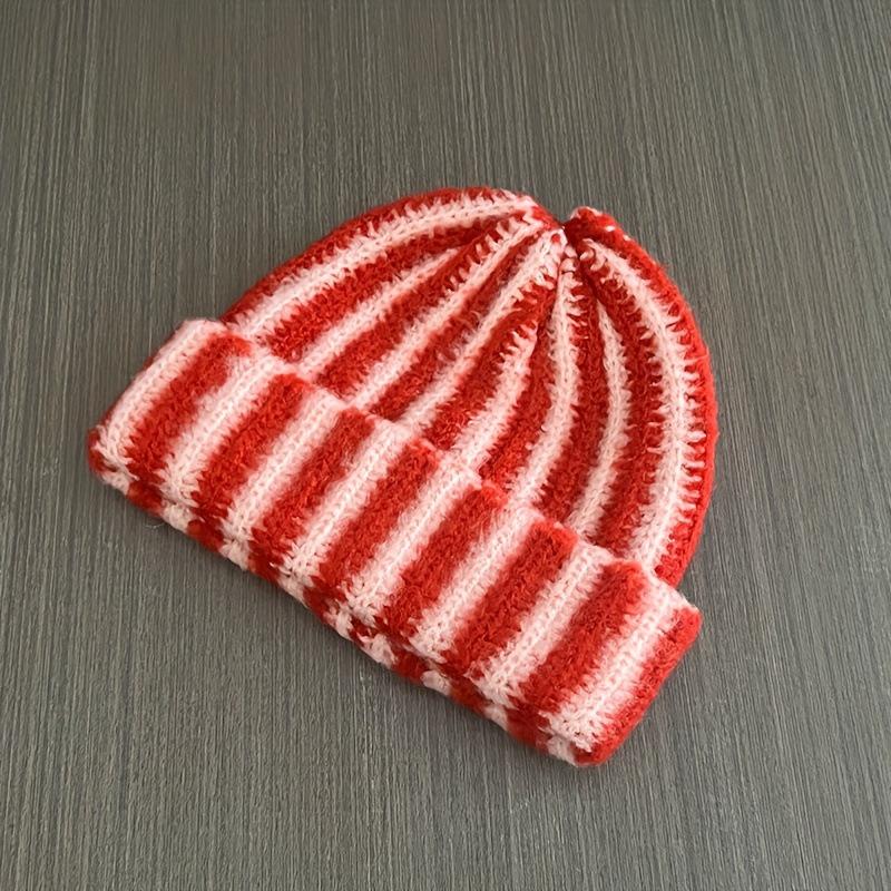 

New Contrasting Color Striped Wool Hat Women s Autumn and Winter Knitted Headgear, Small Face, Ear Protection, Warm Cover, Cold Hat красный